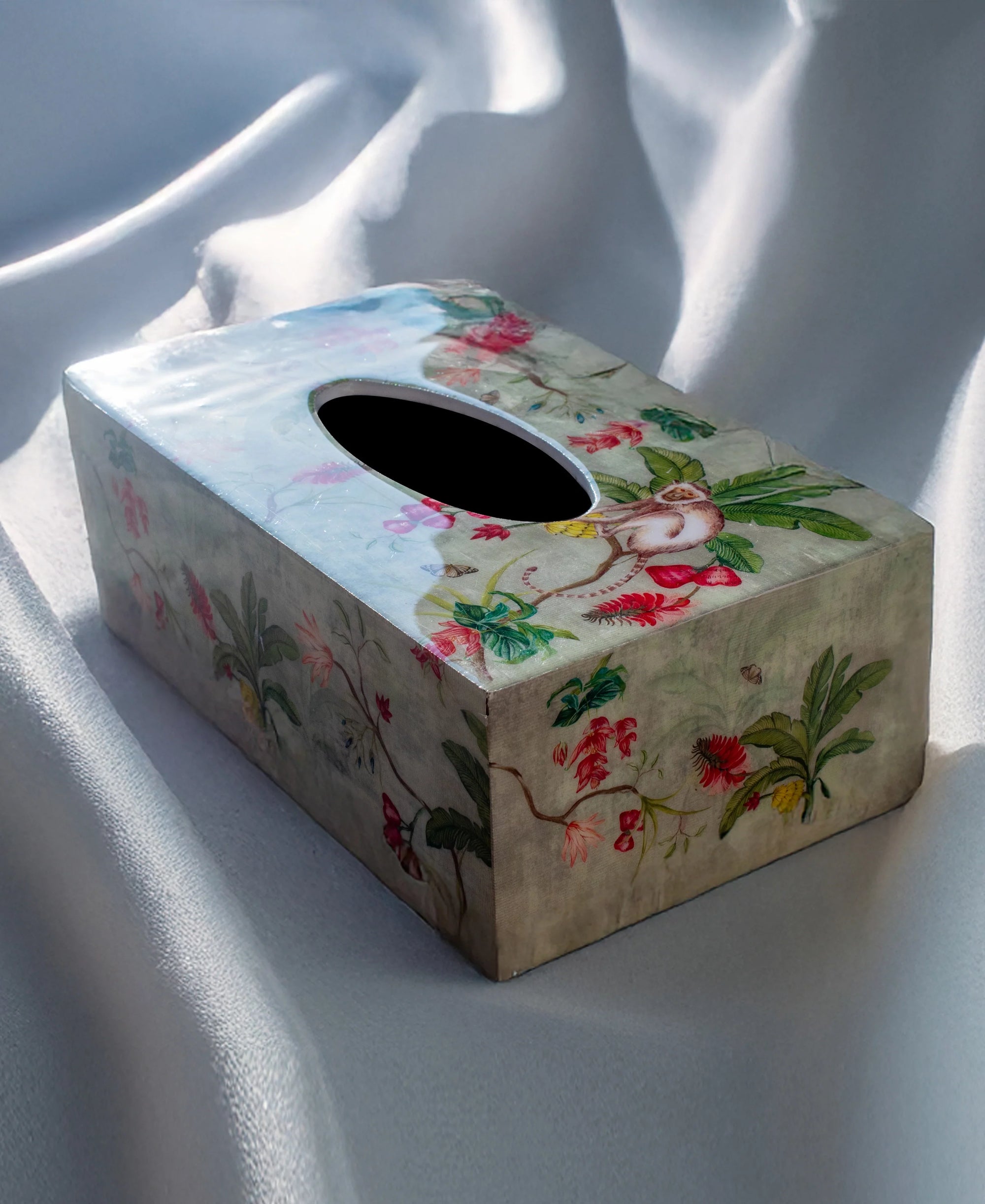 Vanar Vana Tissue Box
